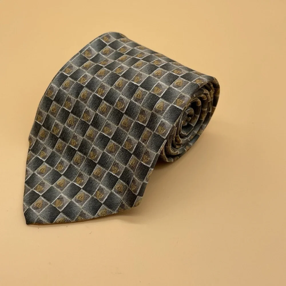 Jimmy V. Mens Neck Tie 100% Silk‎ Darryl Strawberry Collection Three Geometric